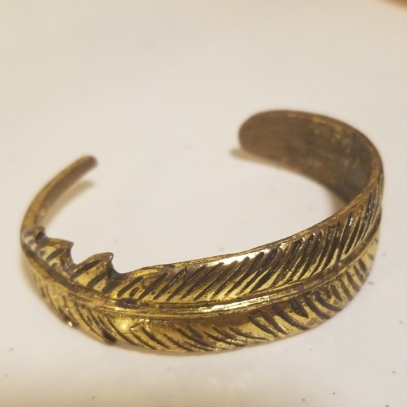 Jewelry - ❗SOLD❗Feather Cuff Bracelet